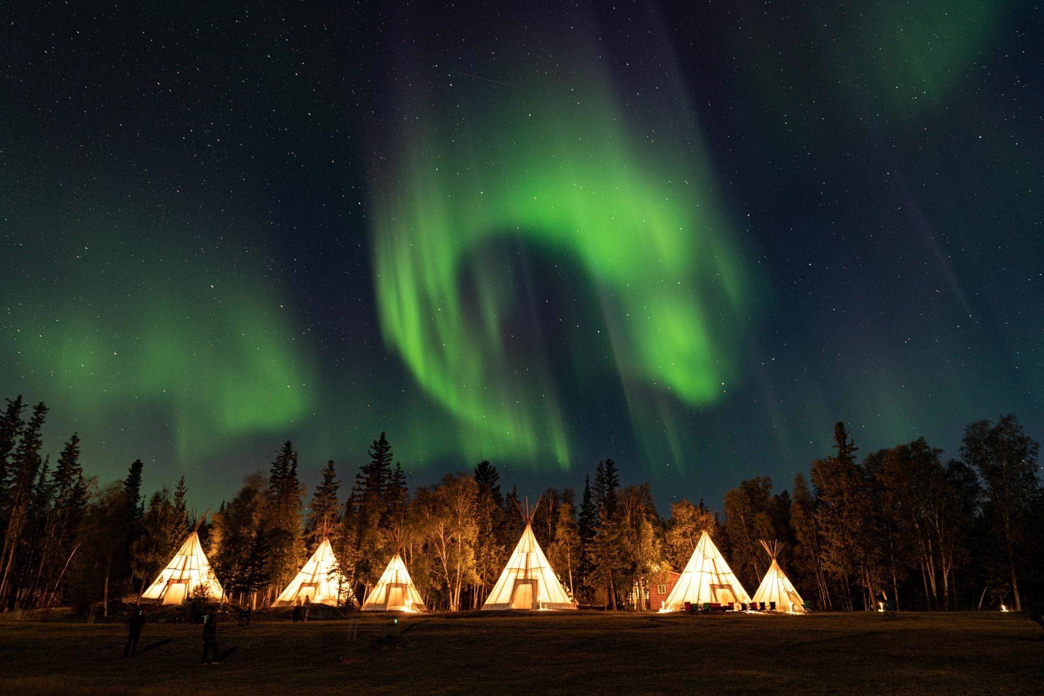 Arctic Aurora Escape – Yellowknife