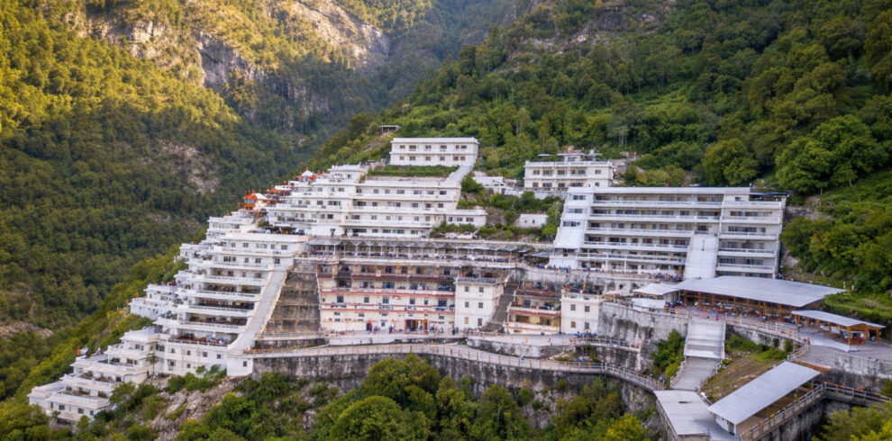 Sacred Vaishno Devi, Patnitop & Shivkhodi Yatra