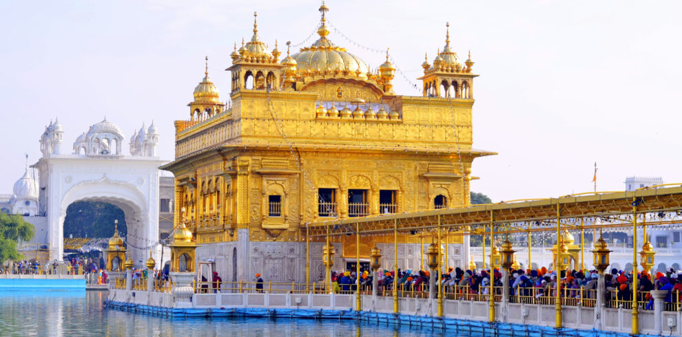 Divine Vaishno Devi, Patnitop & Amritsar Pilgrimage