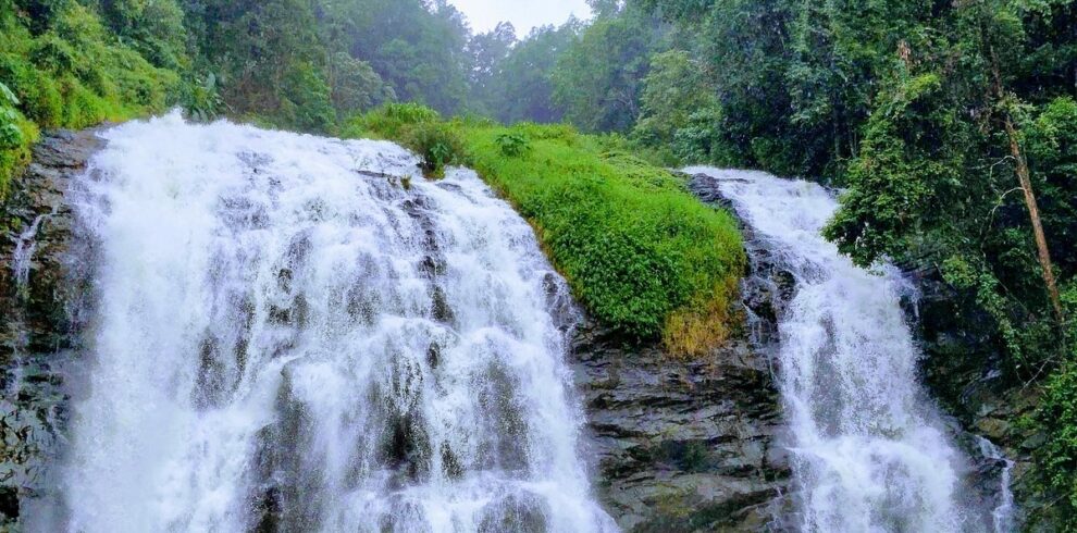 Royal Karnataka & Ooty Hill Escape